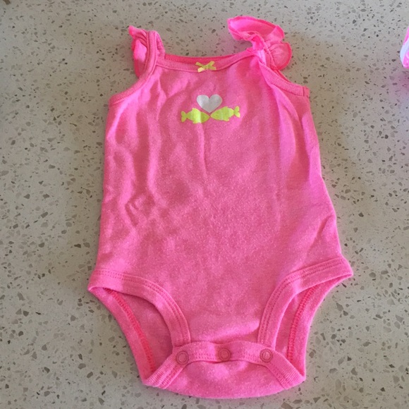 Carter’s 3 Piece Summer Set - Picture 3 of 10